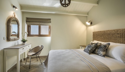Suite Deluxe, vistas parciales al mar