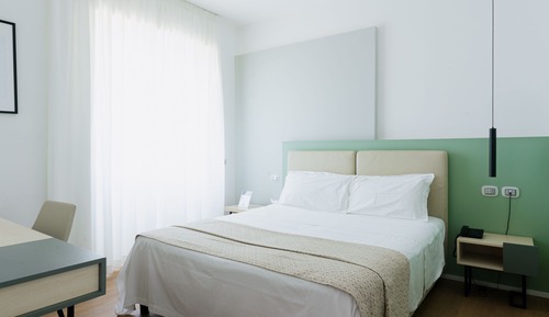 Habitación Confort con 1 cama doble o 2 individuales