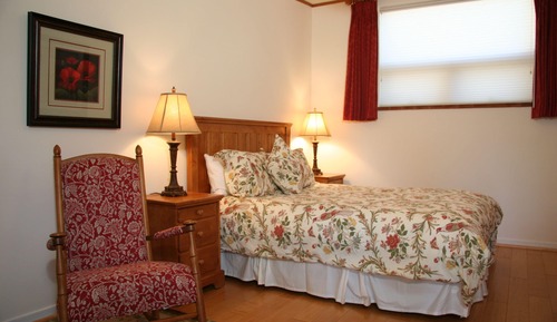Habitación, 1 cama de matrimonio (Eucalyptus Room; No Television)