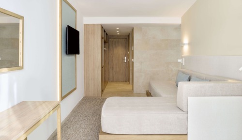 Suite familiar, vistas al jardín (2 Adults & 3 Children)