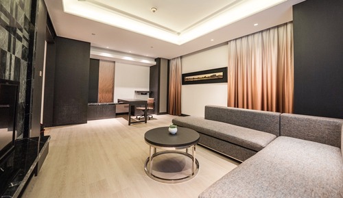 Habitación junior, 1 cama de matrimonio grande, acceso al Business Lounge