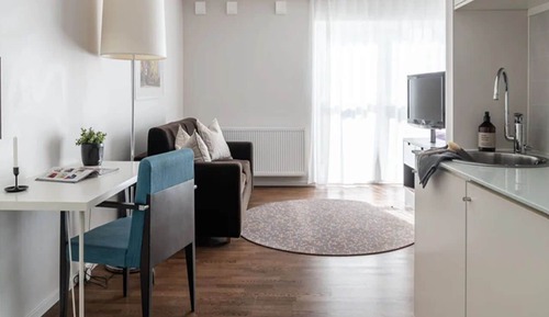 Studio med uteplats och 140cm bäddsoffa