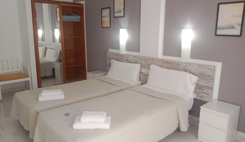 Habitación con 1 cama doble o 2 individuales
