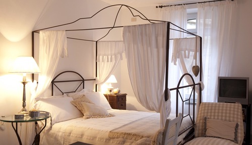 Apartamento, en edificio anexo
