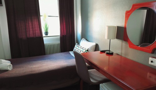 Habitación económica con 2 camas individuales