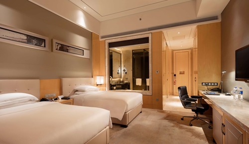 Habitación ejecutiva con 2 camas individuales, acceso al Business Lounge