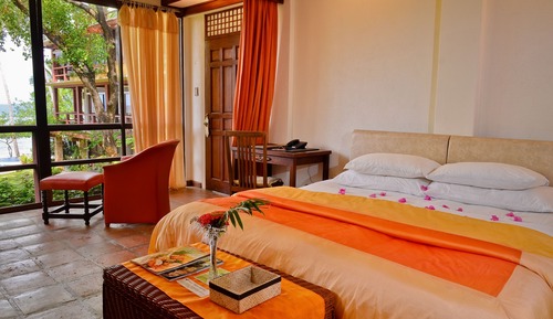 Habitación Premier, 1 cama de matrimonio grande, vistas al jardín, mirando al mar