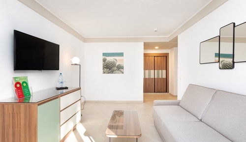 Habitación familiar, balcón