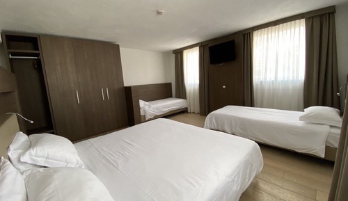 Habitación cuádruple Confort
