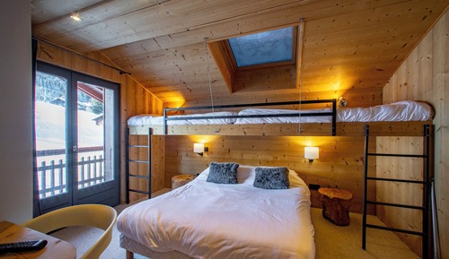 Habitación cuádruple familiar, varias camas (Economy)