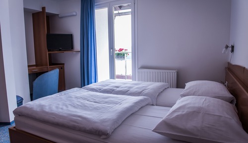 Habitación estándar con 1 cama doble o 2 individuales