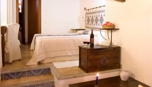 Habitación Confort con 1 cama doble o 2 individuales, baño privado