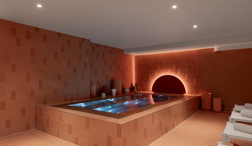 Habitación, varias camas