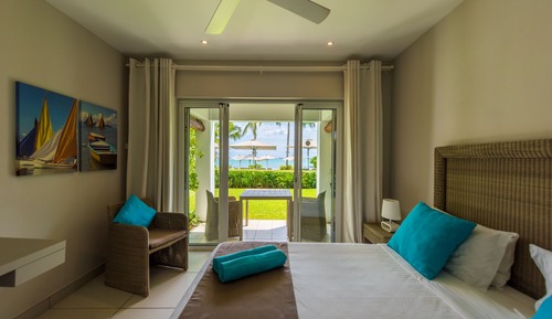 Estudio, vistas al mar