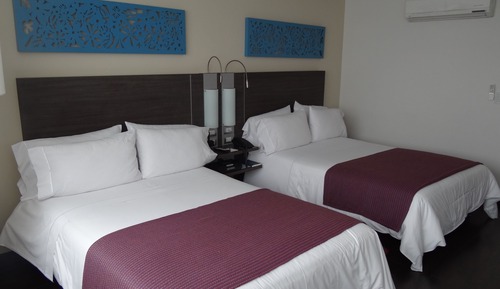 Habitación estándar, 2 camas de matrimonio