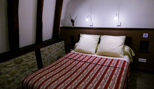 Habitación estándar con 1 cama doble o 2 individuales