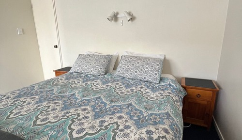 Estudio, 1 cama de matrimonio grande