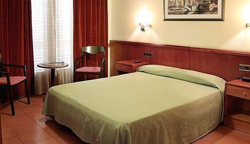 Double Room Single Use, Private Bathroom
