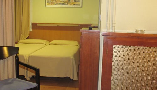 Quadruple Room, Private Bathroom