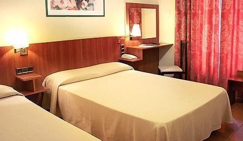 Double or Twin Room, Private Bathroom