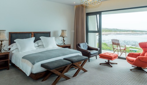 Habitación superior con 2 camas individuales, vistas al mar