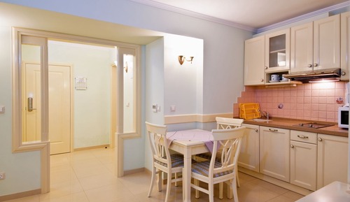 Estudio Confort, balcón (Apartment)