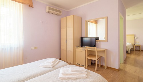Habitación cuádruple estándar