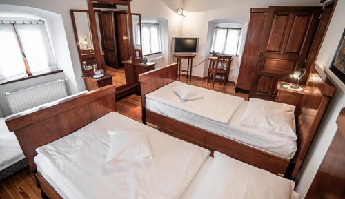 Habitación tradicional con 2 camas individuales