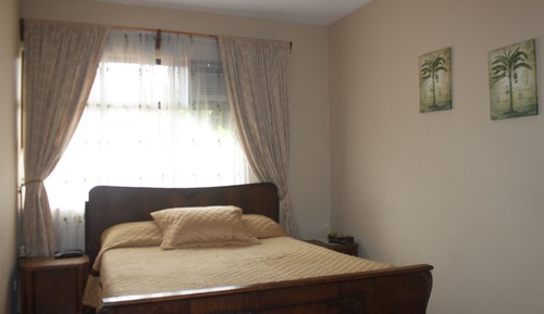 Habitación con 1 cama doble o 2 individuales