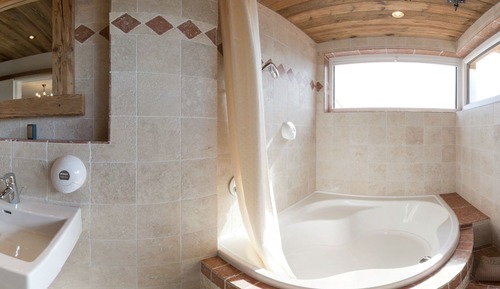 Habitación estándar con 1 cama doble o 2 individuales, balcón