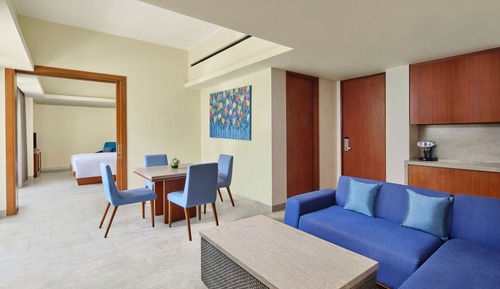 Suite, 1 cama de matrimonio grande, no fumadores, vistas a la piscina