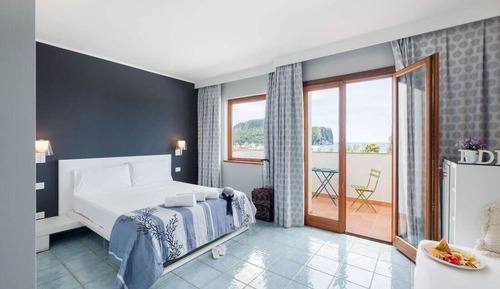 Habitación doble, vistas al jardín
