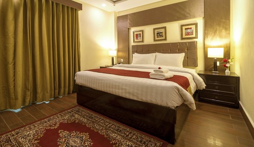 Suite ejecutiva, 1 cama de matrimonio grande, baño privado