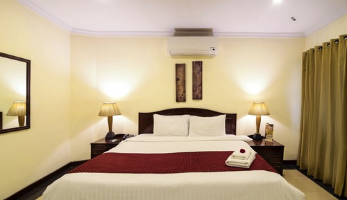 Suite de lujo, 1 cama de matrimonio grande, baño privado
