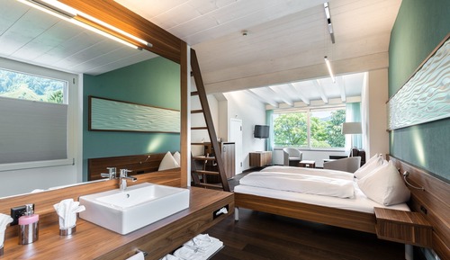 Suite familiar