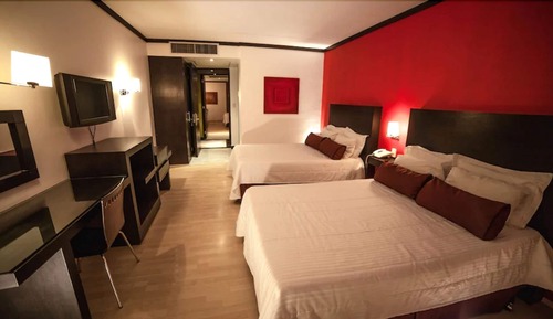 Habitación estándar doble, 2 camas dobles