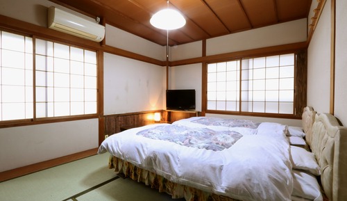 Habitación con 2 camas individuales