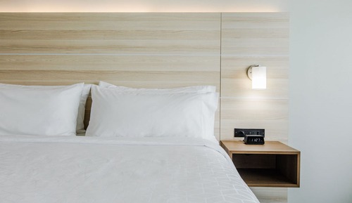 Suite, 1 cama de matrimonio grande con sofá cama