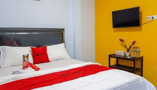 Habitación doble (Reddoorz)
