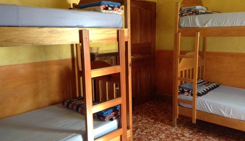 Dormitorio compartido económico