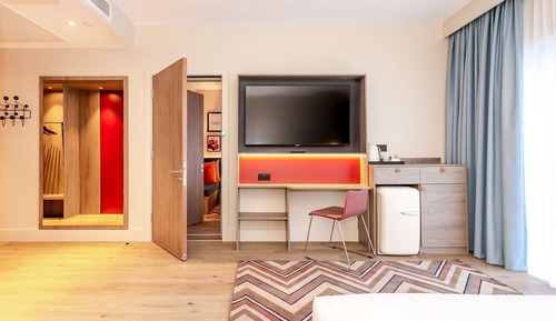 Habitación familiar, 1 cama de matrimonio grande, habitaciones comunicadas