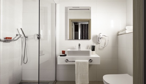 Habitación superior con 1 cama doble o 2 individuales