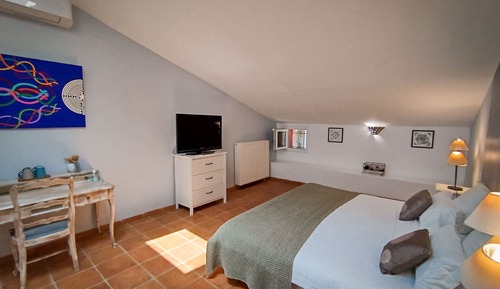 Suite familiar, baño privado (Peralta)