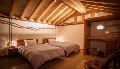 Casa (RoKu)
