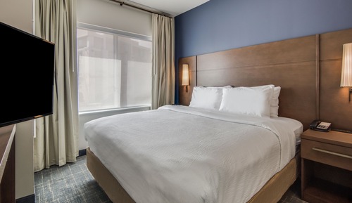 Estudio, 1 cama de matrimonio grande con sofá cama