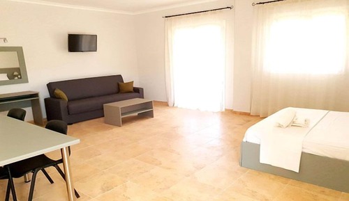Estudio (With Sofa Bed)