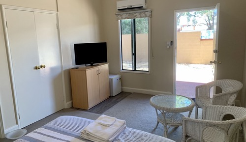 Standard Queen Room Ground Floor