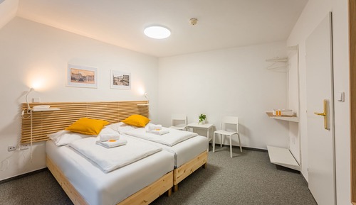 Habitación básica con 1 cama doble o 2 individuales, 1 habitación