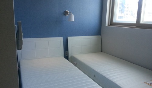 Habitación con 2 camas individuales