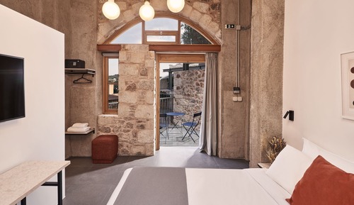 Acropolis Loft with Balcony